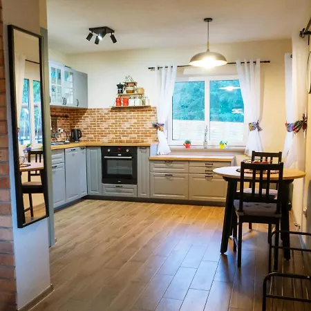 Na Gwizdowce 13 Caloroczny Na Kaszubach * Zalakowo