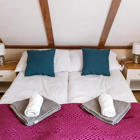 Na Gwizdowce 13 Caloroczny Na Kaszubach * Zalakowo