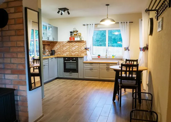 Na Gwizdowce 13 Caloroczny Na Kaszubach * Zalakowo